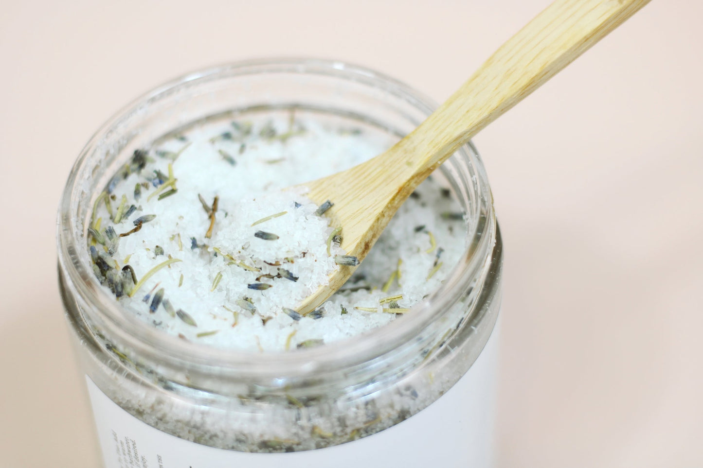 LAVENDER + ROSEMARY BATH SALT/ SAL DE BAÑO DE LAVANDA Y ROMERO