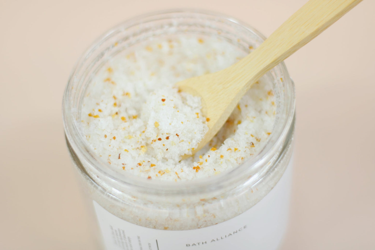 LEMON + VANILLA BATH SALT/ SAL DE BAÑO DE LIMÓN Y VAINILLA