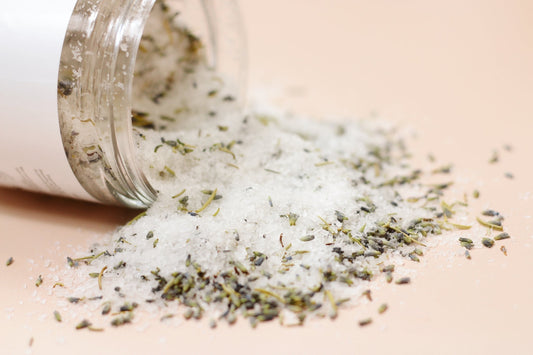 LAVENDER + ROSEMARY BATH SALT/ SAL DE BAÑO DE LAVANDA Y ROMERO